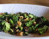 A picture of step 3 of Broccoli walnut stir fry.