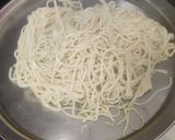 हक्का नूडल्स (hakka noodles recipe in marathi) रेसिपी स्टेप 4 फोटो 