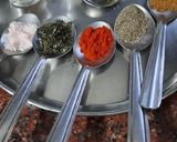 किनोवा वॉलनट सलाद (Quinoa Walnut Salad recipe in hindi) रेसिपी चरण 4 फोटो