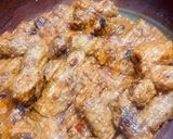 A picture of step 4 of Seekh kabab ka salan.