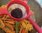 Foto langkah ke 4 dari resep Acar Kuning Timun Wortel.