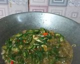 Foto langkah ke 3 dari resep Oseng Ikan Asin Teri Tawar Padang Cabai Hijau.