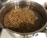 Foto del paso 1 de la receta: Ensalada de lentejas con emulsión de aceite de oliva virgen extra, vinagre y limón