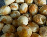 Foto langkah ke 2 dari resep Sambel goreng telur puyuh, kentang, wortel.