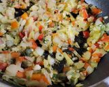 Foto del paso 2 de la receta: Calabacín relleno de verduras