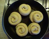 Foto del paso 11 de la receta: Caracolas de pan de ajetes