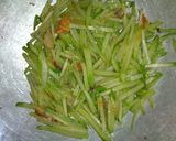 Foto langkah ke 4 dari resep Tumis/Oseng Labu Siam.
