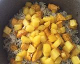 عکس مرحله 5 از دستور شويد پلو با سيب زميني و مرغ