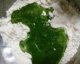 A picture of step 2 of Rang Birangi desi pizza.