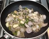 A picture of step 4 of Green Curry/Gravy Paste.