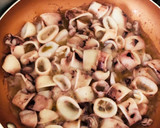 Foto del paso 1 de la receta: Arroz con calamares