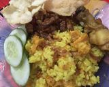 Foto langkah ke 4 dari resep Nasi goreng kunyit.