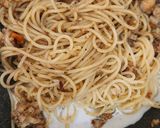 Foto langkah ke 7 dari resep Seafood Aglio e Olio.