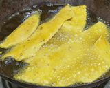 A picture of step 4 of Gujarati Fafda.
