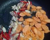 Foto langkah ke 2 dari resep Tumis Sawi Putih + Wortel.