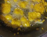 A picture of step 4 of Gobhi ke pakore.