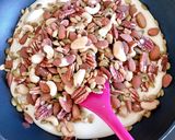 Hình bước làm 5 của món Kẹo Nougat Sữa & Các Loại Hạt Khô