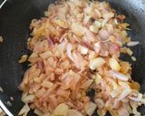 A picture of step 2 of Prawns Ball Puttu.