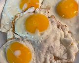 A picture of step 2 of Garlic Fried Rice with Sunny-Side-Up Eggs.
