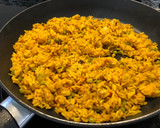 Foto del paso 3 de la receta: Frittata de arroz con atún y champiñones