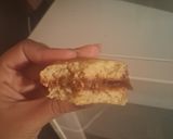Foto del paso 14 de la receta: Alfajores de limón rellenos con dulce de leche y corazón de ganache de chocolate