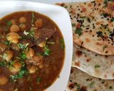 छोले कुलचे (Chhole kulche recipe in hindi) रेसिपी चरण 16 फोटो