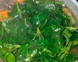 Foto langkah ke 3 dari resep Sayur Bening Bayam Brazil.