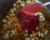 Foto del paso 5 de la receta: Potaje de habichuelas con calamar congelado