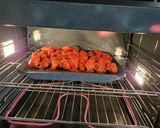 Foto del paso 6 de la receta: Alitas de pollo con guajillo y miel