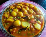 মটরশুঁটি দিয়ে নতুন আলুর দম(notun aloor dum recipe in Bengali) রেসিপি ধাপ - 6 ছবি