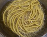 તીખા ગાંઠિયા (Tikha ganthiya Recipe In Gujarati) રેસીપી સ્ટેપ2ફોટો