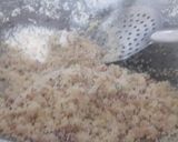 A picture of step 6 of Onion upma.