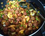 A picture of step 5 of Fried rice with shrimps and chicken sausage.
