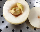 Foto langkah ke 3 dari resep Obat Batuk Alami : Pir Kukus Jahe.