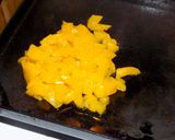 Foto del paso 5 de la receta: Raya, papines y verduras a la chapa