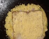A picture of step 3 of Veg bread omellete.