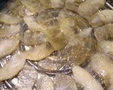 Foto del paso 3 de la receta: Torta invertida de 🍏(vegana)