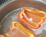 Foto del paso 2 de la receta: Morrones rellenos light con cortorno fresco
