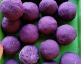 Foto langkah ke 4 dari resep Bola ubi ungu isi coklat.