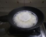 A picture of step 3 of Layered pasta rice.