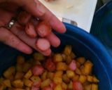 Foto langkah ke 6 dari resep Kentang Udang Sosis Balado.