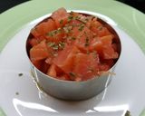 Foto del paso 5 de la receta Ensalada de tomate y salmón