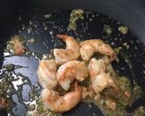 รูปขั้นตอนการทำที่ 7 ของ กุ้งผัดพริกขี้หนู🍤🌶🧄🥬