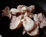 A picture of step 1 of Chicken Karhai.