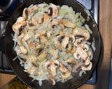 A picture of step 2 of Sausages and Mushrooms Pasta.