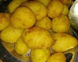 A picture of step 3 of Kashmiri Dum Aloo.
