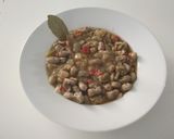 Foto del paso 2 de la receta: Guiso de habas con chorizo blanco