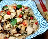 Foto langkah ke 3 dari resep Tumis Ayam Jamur Daun KETUMBAR (657).