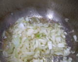 Foto del paso 2 de la receta: Pollo guisado en salsa
