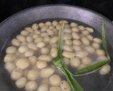 Foto langkah ke 1 dari resep Kolak biji salak (candil ala sunda).